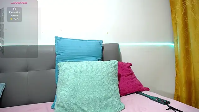 SexyLatinsx online show from 18, 2, 2025