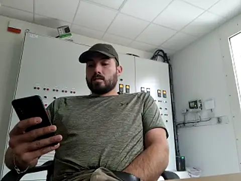 Leonormaldick online show from 15, 12, 2025