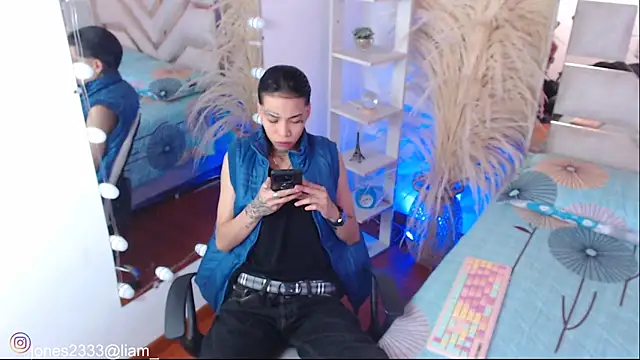 Jonesliam23 online show from 26, 10, 2025