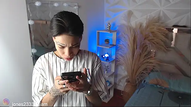 Jonesliam23 online show from 28, 10, 2025