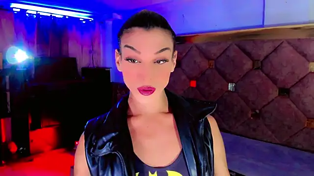 the-horus-girl online show from 27, 9, 2025