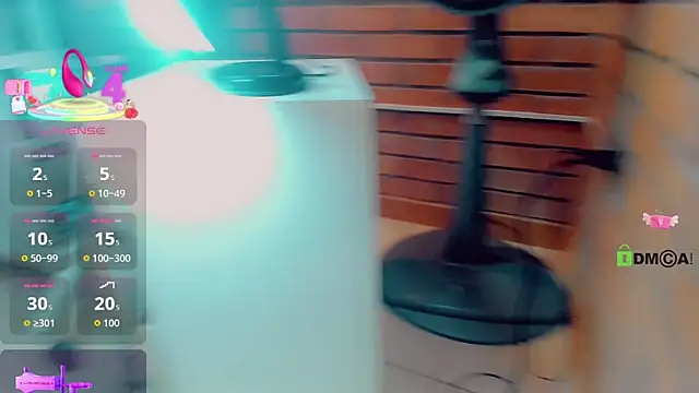 EmilyySaenz online show from 11, 9, 2025