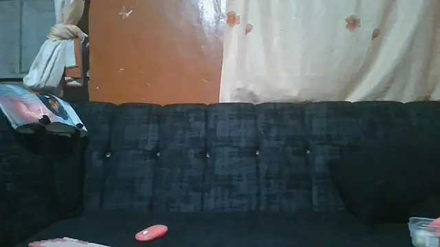 Snapshot of slim_girl02 chatting on 19, 7, 2026 slim girl02 online show from 19, 7, 2026