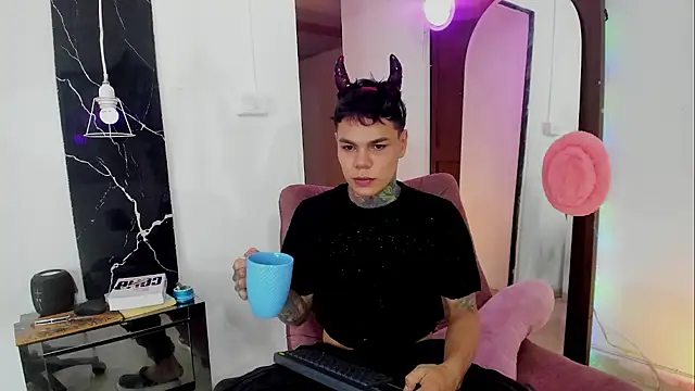 Jordyrodriiguez online show from 31, 10, 2025