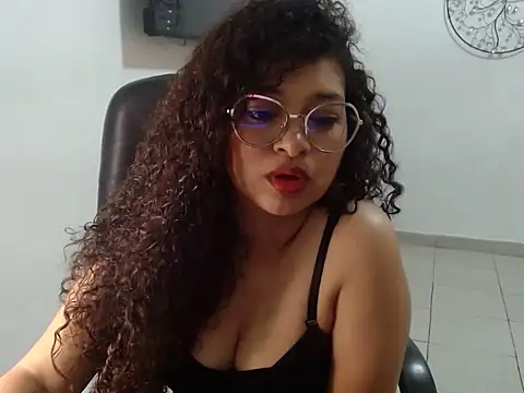 Kataleya Skovar online show from 4, 5, 2026