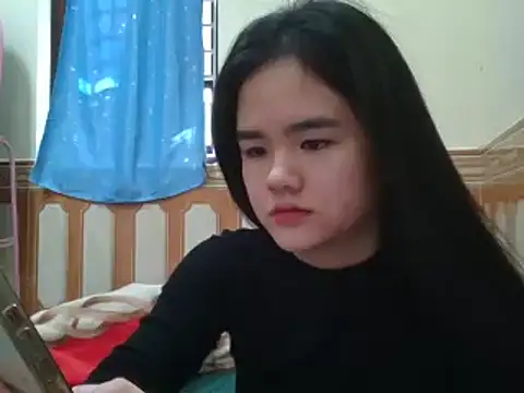 Snapshot of Yin-girl chatting on 1, 1, 2025 Yin-girl online show from 1, 1, 2025