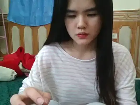 Snapshot of Yin-girl chatting on 3, 1, 2025 Yin-girl online show from 3, 1, 2025