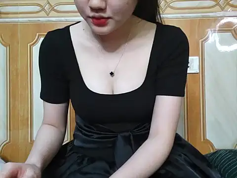 Snapshot of Yin-girl chatting on 9, 3, 2025 Yin-girl online show from 9, 3, 2025