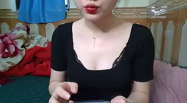 Snapshot of Yin-girl chatting on 14, 3, 2025 Yin-girl online show from 14, 3, 2025