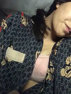 Snapshot of xotm chatting on 5, 3, 2025 xotm online show from 5, 3, 2025