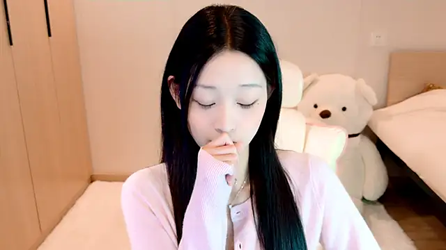 Snapshot of Xueb_J chatting on 7, 12, 2024 Xueb J online show from 7, 12, 2024