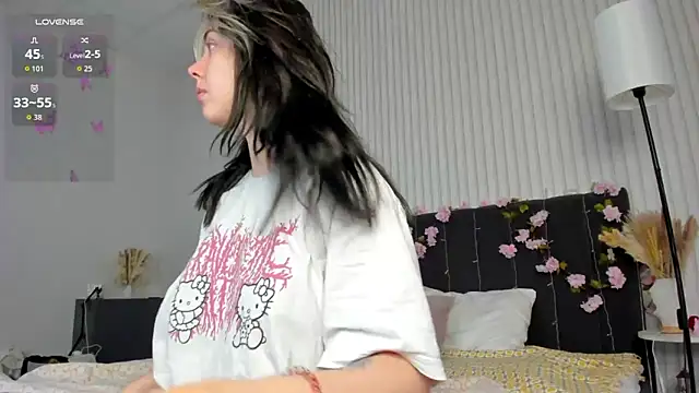 Snapshot of Vanessa_Walters chatting on 19, 9, 2025 Vanessa Walters online show from 19, 9, 2025