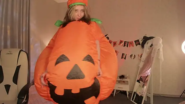 Snapshot of Vanessa_Walters chatting on 31, 10, 2025 Vanessa Walters online show from 31, 10, 2025