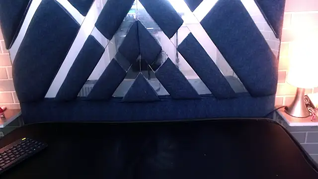 AndreaGil  online show from 18, 2, 2025