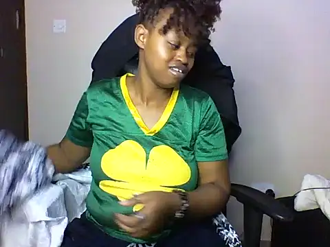 Candii wet  online show from 13, 11, 2025