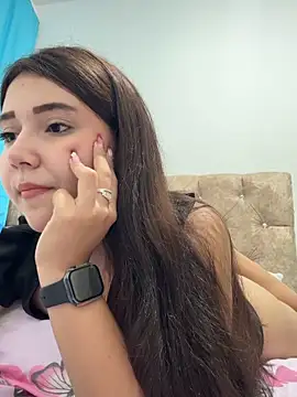 mia cooper 24 online show from 15, 4, 2026