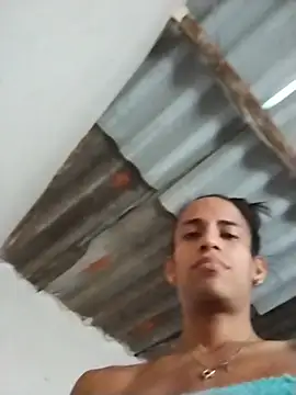 Snapshot of AlexaWarner chatting on 8, 11, 2025 AlexaWarner online show from 8, 11, 2025