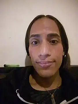 Snapshot of AlexaWarner chatting on 4, 12, 2025 AlexaWarner online show from 4, 12, 2025