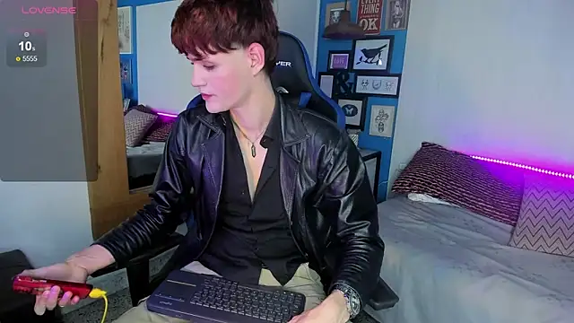 VladHellsing4 online show from 12, 2, 2025