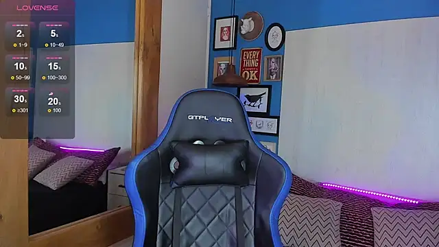 VladHellsing4 online show from 20, 2, 2025