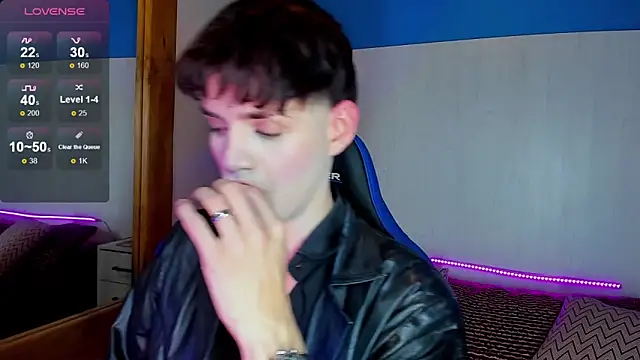 VladHellsing4 online show from 23, 2, 2025