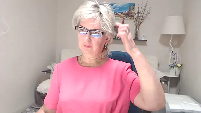 FleurMays online show from 26, 9, 2025