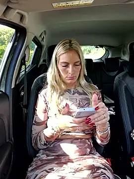 Lydie off online show from 17, 9, 2025