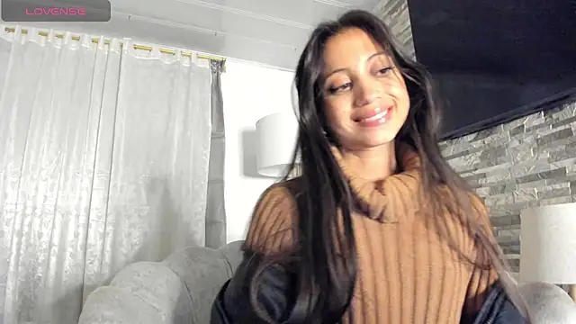 Snapshot of Loren_parissi chatting on 22, 3, 2025 Loren parissi online show from 22, 3, 2025