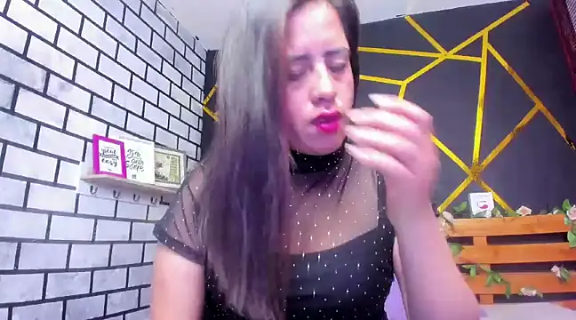 kathina giraldo online show from 24, 12, 2024