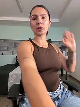 SofiaG  online show from 2, 12, 2025