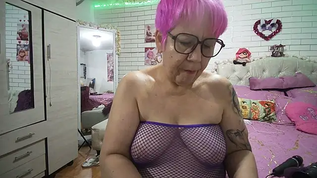 maturehot 65 online show from 16, 3, 2026