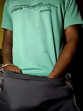 Snapshot of Hunter_boy9 chatting on 13, 11, 2025 Hunter boy9 online show from 13, 11, 2025