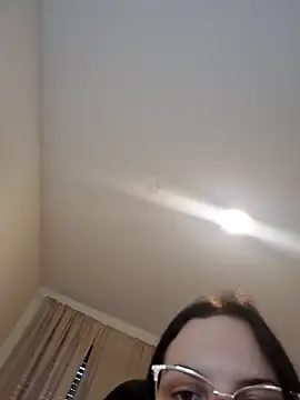 Snapshot of Jujuicy_97 chatting on 6, 11, 2025 Jujuicy 97 online show from 6, 11, 2025