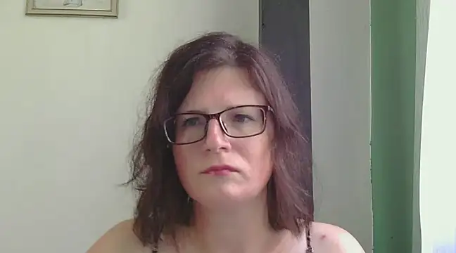 Snapshot of CrimsonMistress chatting on 15, 12, 2024 CrimsonMistress online show from 15, 12, 2024