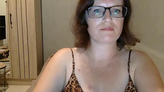 Snapshot of CrimsonMistress chatting on 13, 9, 2025 CrimsonMistress online show from 13, 9, 2025