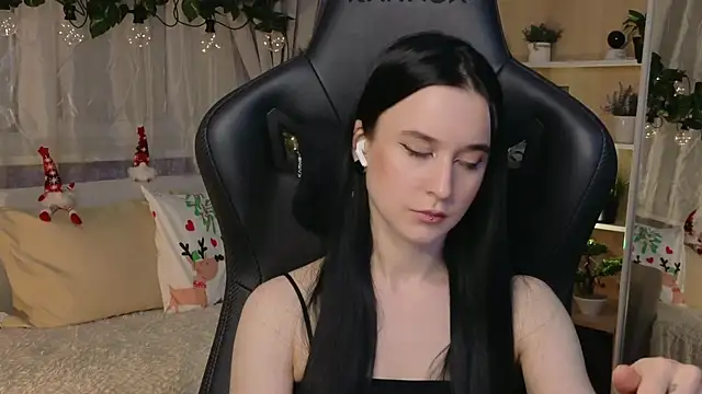 KiraLiLime online show from 9, 2, 2025