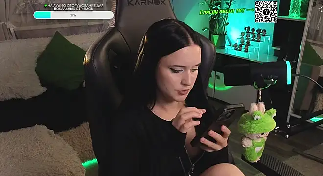 KiraLiLime online show from 30, 9, 2025