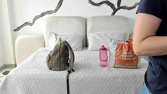 Snapshot of BridgetRodriguez chatting on 30, 1, 2025 BridgetRodriguez online show from 30, 1, 2025