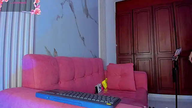 Snapshot of BridgetRodriguez chatting on 20, 10, 2025 BridgetRodriguez online show from 20, 10, 2025