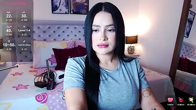 sarascottt online show from 4, 10, 2025