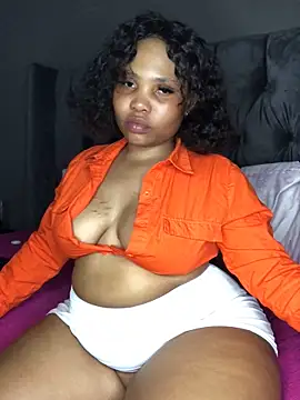 Anaelle24 online show from 11, 2, 2025