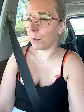 EmyLana online show from 18, 9, 2025