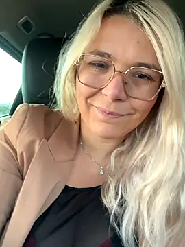 EmyLana online show from 5, 11, 2025