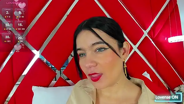 Snapshot of SusanCouper chatting on 17, 2, 2025 SusanCouper online show from 17, 2, 2025