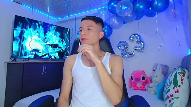 Snapshot of bryamer_19 chatting on 13, 1, 2025 bryamer 19 online show from 13, 1, 2025