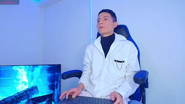 Snapshot of bryamer_19 chatting on 1, 2, 2025 bryamer 19 online show from 1, 2, 2025