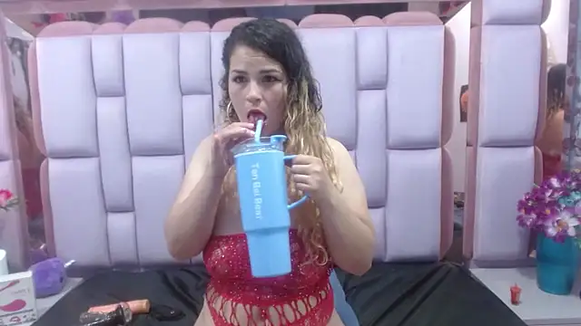 Snapshot of AndrySaenz18 chatting on 6, 3, 2025 AndrySaenz18 online show from 6, 3, 2025