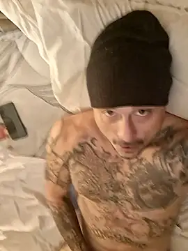 Snapshot of degiggxxx chatting on 2, 12, 2025 degiggxxx online show from 2, 12, 2025