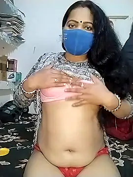 Snapshot of YRIMA1995 chatting on 31, 1, 2025 YRIMA1995 online show from 31, 1, 2025