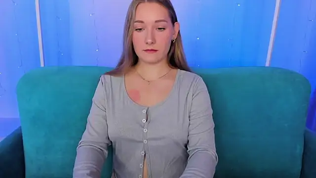 Snapshot of AlinaVice chatting on 30, 9, 2025 AlinaVice online show from 30, 9, 2025